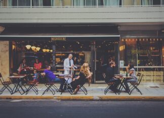 Czego oczekują klienci od obsługi?