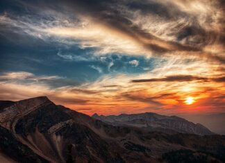 Ile godzin pracuje się w korporacji?