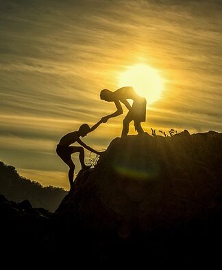Na czym polega praca z bazami danych?